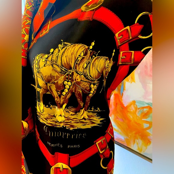Hermès 100% Silk Scarf. Black/Red/Gold - Picture 13 of 13